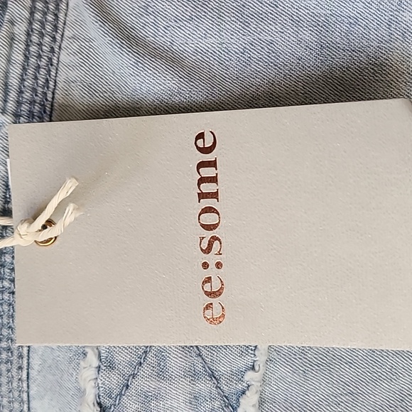 ee:some Candian Tux Top - Picture 4 of 10